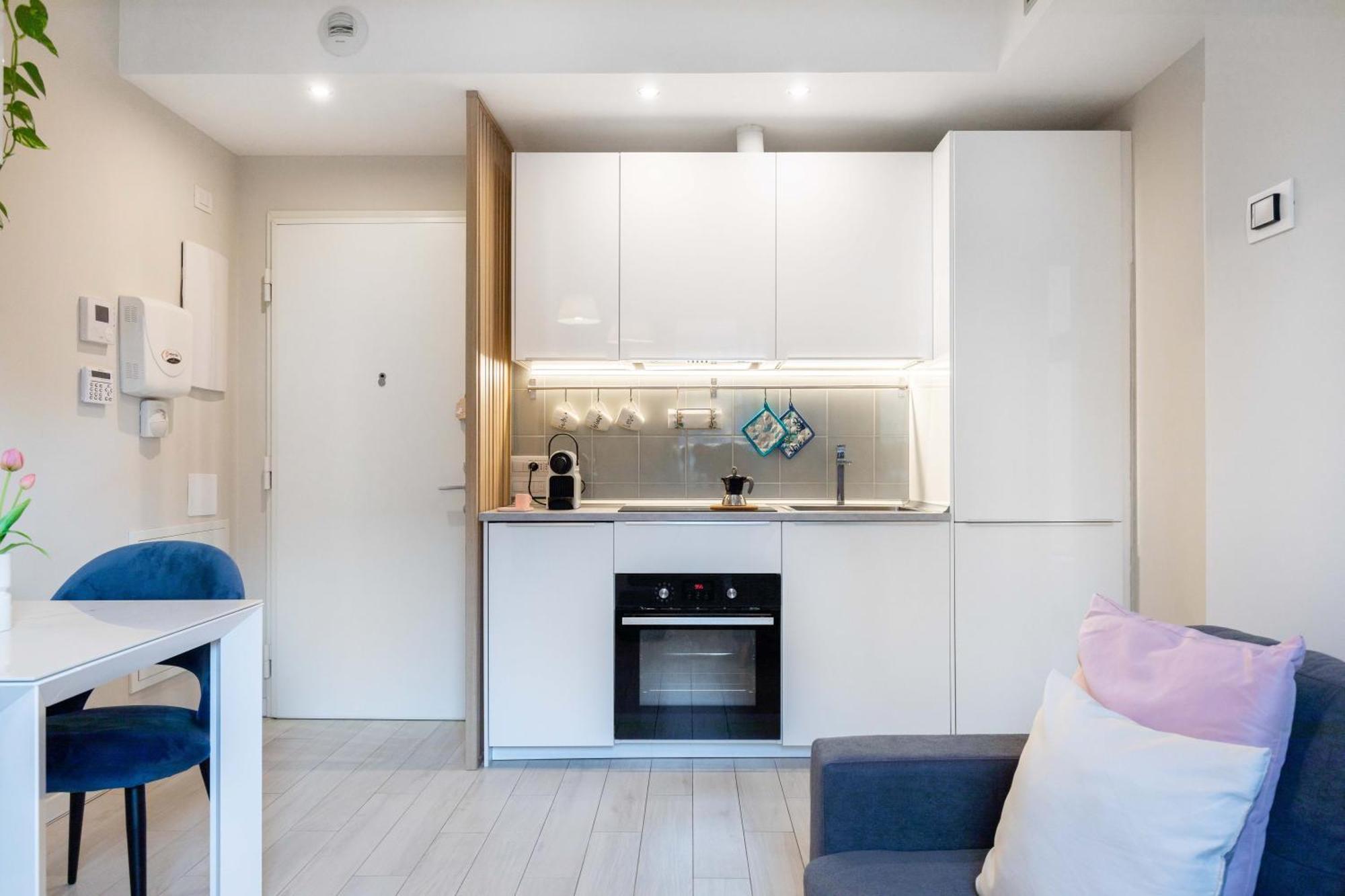 Luxury Apartment - Free Private - Parking Maestri Campionesi 16 Milan Exterior photo