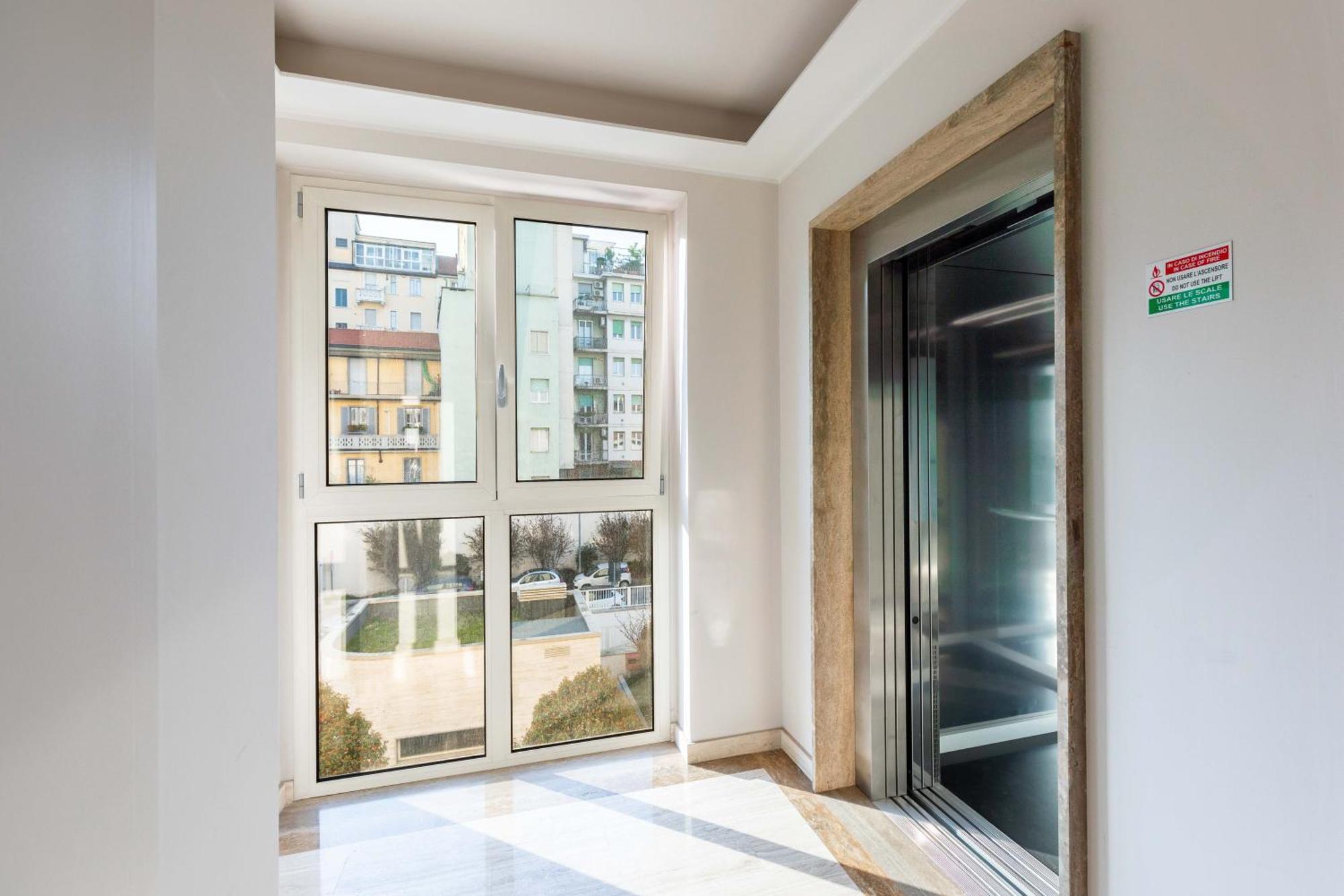 Luxury Apartment - Free Private - Parking Maestri Campionesi 16 Milan Exterior photo