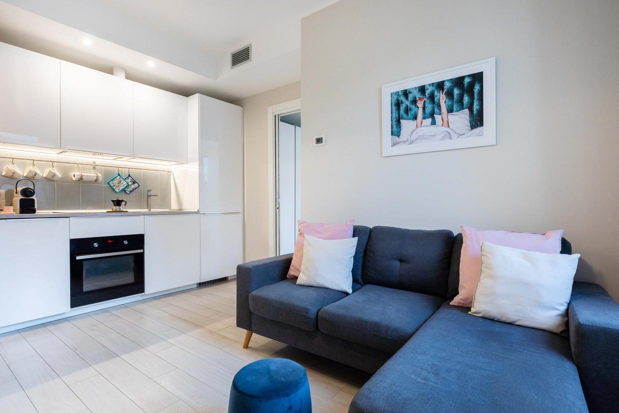Luxury Apartment - Free Private - Parking Maestri Campionesi 16 Milan Exterior photo